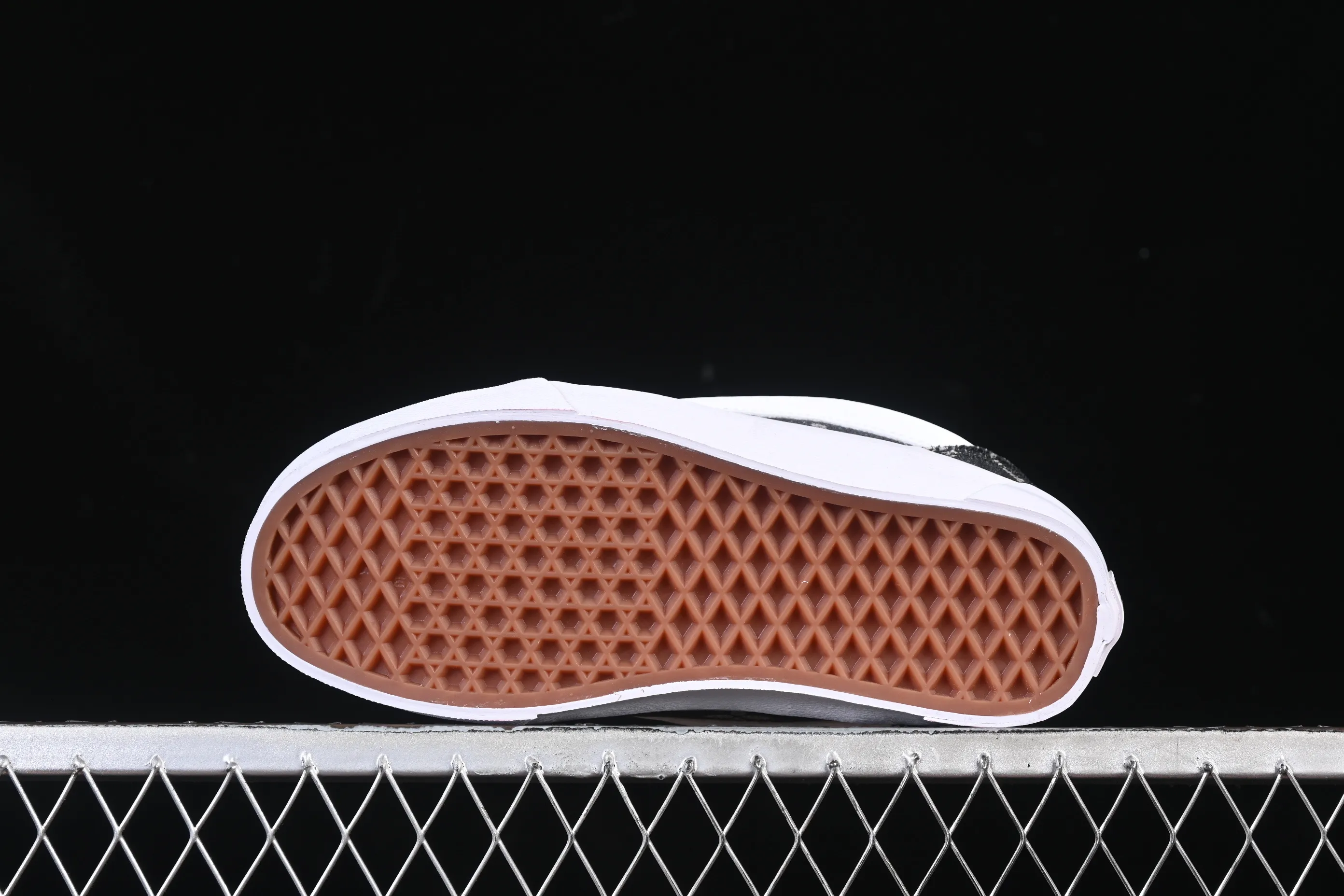 All categories Vans Vans series Vans Low Vans low-top Vans Knu-Skool Vr3 Vans low-top casual sports skateboard shoes VN0009QCB9P